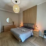 5 Stelle, Di Lusso E Storia